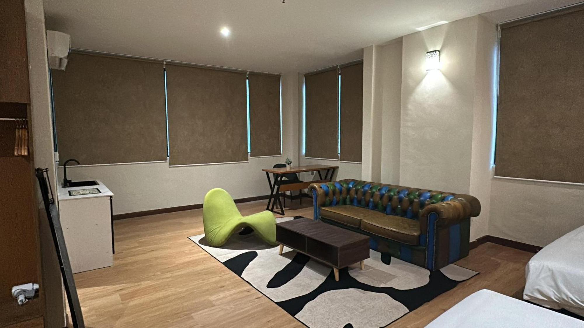 Kingston Hotel 8 - Kuala Lumpur Bukit Bintang מראה חיצוני תמונה