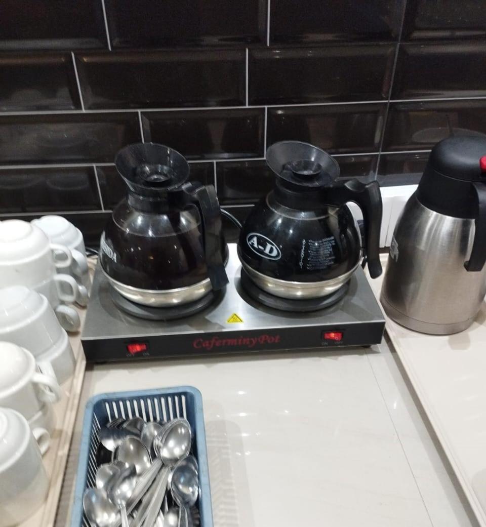 Kingston Hotel 8 - Kuala Lumpur Bukit Bintang מראה חיצוני תמונה